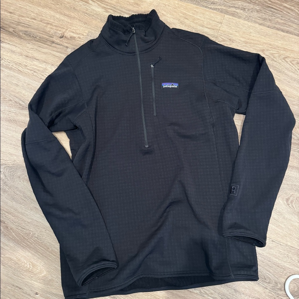 NWT Patagonia R1 1/4 zip